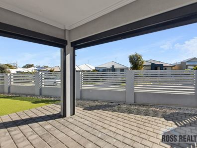 1/15 Belcastro Way, Madeley WA 6065