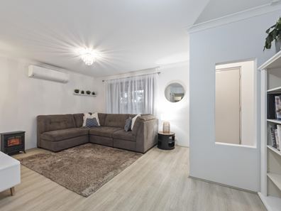 82 Larrawa Circle, Ellenbrook WA 6069