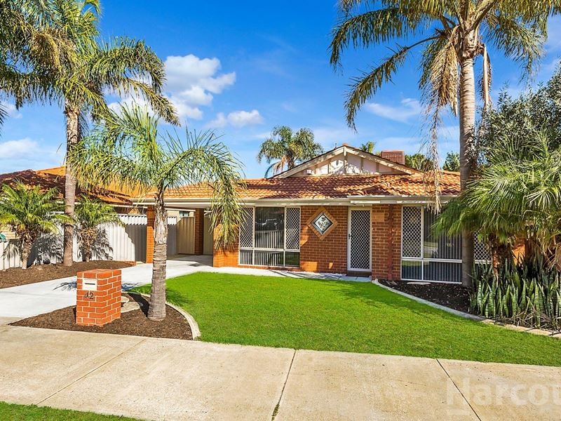 42 Mornington Boulevard, Waikiki WA 6169