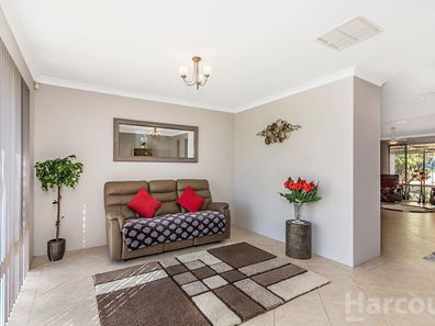 42 Mornington Boulevard, Waikiki WA 6169