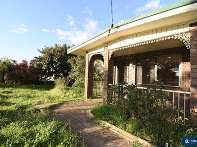 5 Altone Road, Lockridge WA 6054