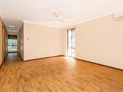 4/6 Ashford Avenue, Rockingham WA 6168