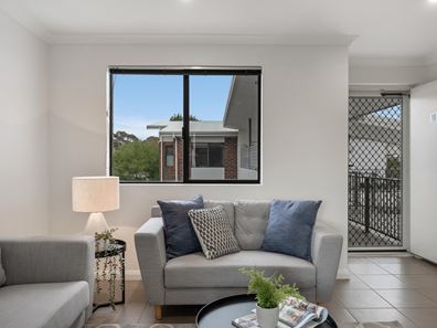 18/148 Wharf Street, Cannington WA 6107