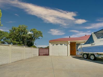 37 Inverness Court, Cooloongup WA 6168