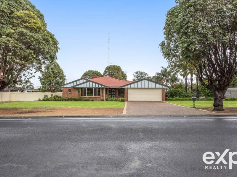 54 Thatcher Street, Waroona WA 6215