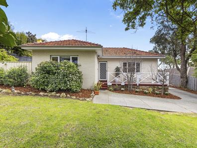 3 Bushey Road, Wembley Downs WA 6019