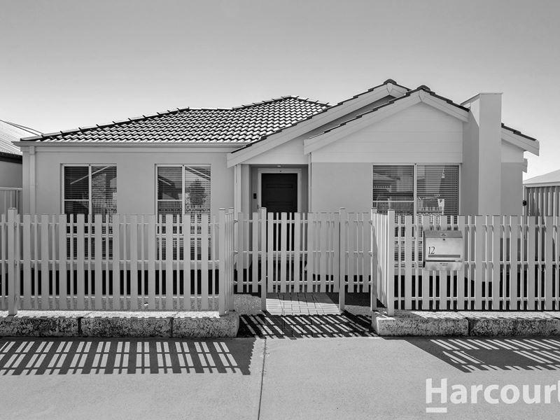 12 Ferrolana Chase, Madora Bay