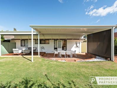 19 Heard Way, Glendalough WA 6016