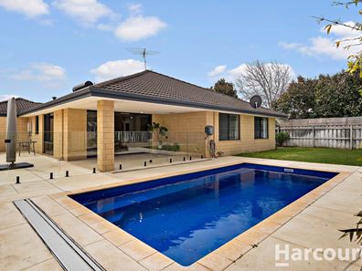 16 Otago Pass, Meadow Springs WA 6210