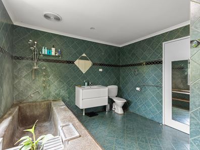 8 Woods Drive, Cable Beach WA 6726