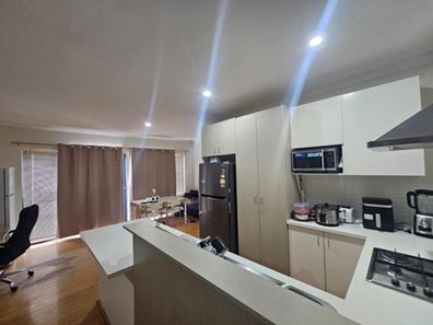 4/1 Dodd Street, Hamilton Hill WA 6163
