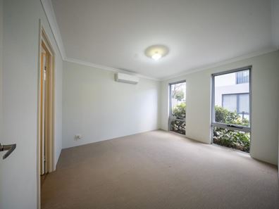4/23 Narrung Way, Nollamara WA 6061