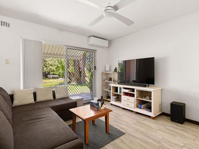 10/4 Minchinson Street, Shoalwater WA 6169