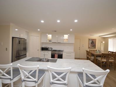 5 Garcia Loop, Lakelands WA 6180