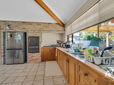 6 Raven Place, West Busselton WA 6280
