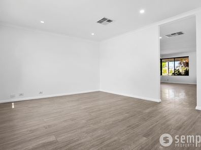 28 Roche Way, Beeliar WA 6164