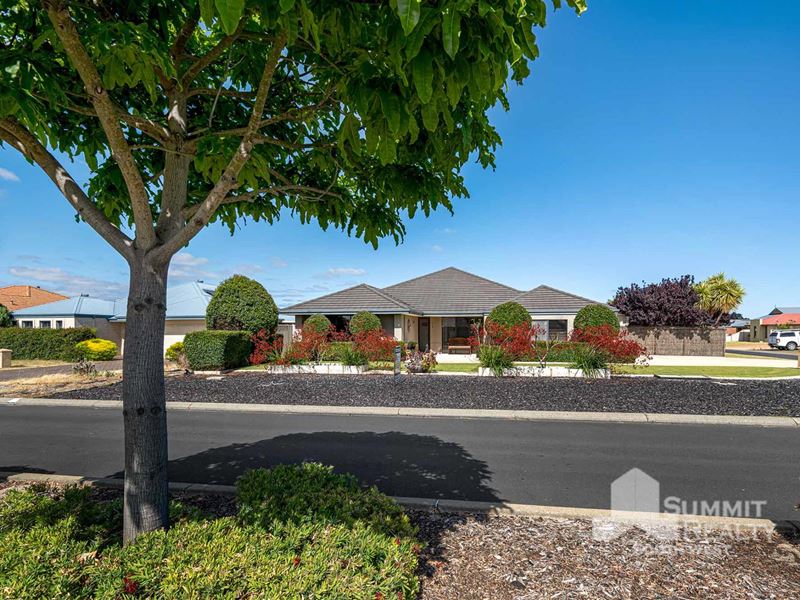 36 The Boulevard, Australind WA 6233