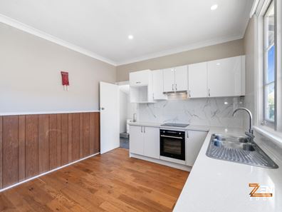 12 Teeluk Road, Carey Park WA 6230