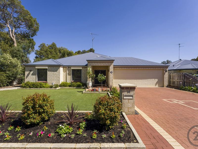 14 Maggie Way, Coodanup