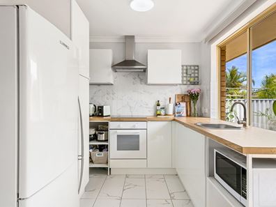 2/8 Chepstow Drive, Mandurah WA 6210