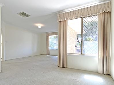 7b Rylston Street, Scarborough WA 6019