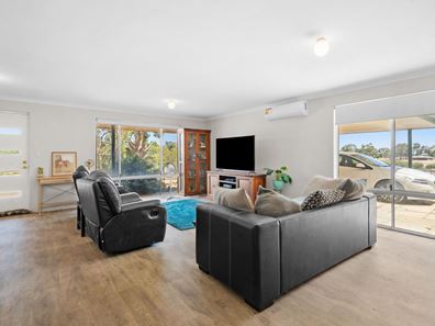 49 Sunshine Place, Nambeelup WA 6207