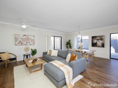 11 Jordan Place, Wattle Grove WA 6107