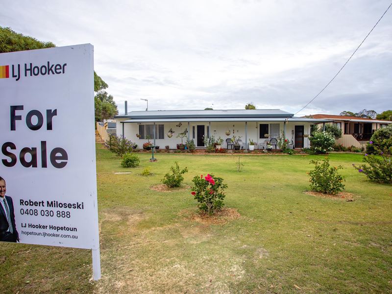 27 Chambers Street, Hopetoun