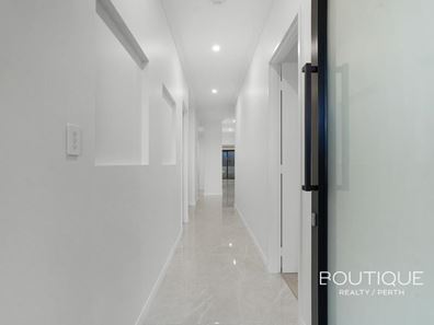 9 Napoli Way, Mindarie WA 6030
