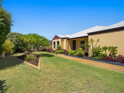 2 Harrington Waters Drive, Waikiki WA 6169
