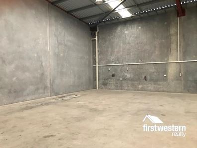 2/21 Warman Street, Neerabup WA 6031