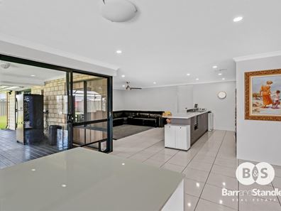 25 Grandite Fairway, Australind WA 6233