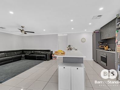 25 Grandite Fairway, Australind WA 6233