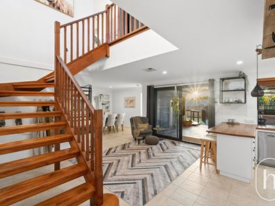 47 Emperor Avenue, Beldon WA 6027