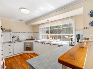 82 Plackett Drive, Pemberton WA 6260