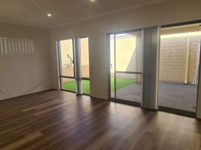 27 Broadwater Avenue, Anketell WA 6167