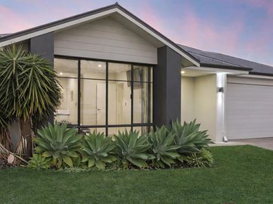 21 Aquinnah Way, Wellard WA 6170