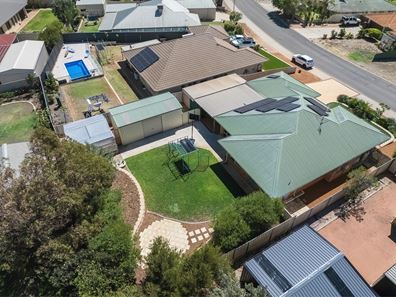 15 Hillview Drive, Drummond Cove WA 6532