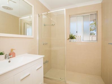 35 Peninsula Avenue, Heathridge WA 6027