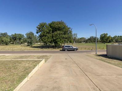 15 Barding Loop, Kununurra WA 6743