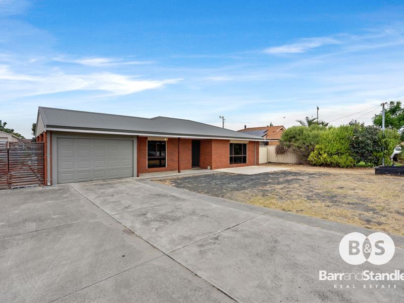 13 Eastman Avenue, Usher