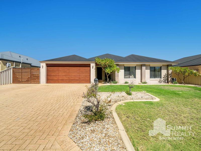 12 Greenough Place, Millbridge WA 6232