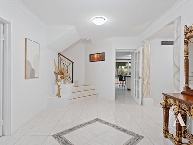 5 Frampton Crescent, Canning Vale WA 6155