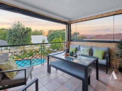 5 Frampton Crescent, Canning Vale WA 6155