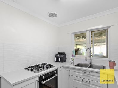15B Calvert Way, Girrawheen WA 6064