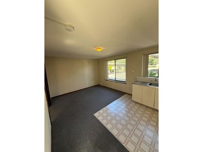 2/126 Central Av, Inglewood WA 6052