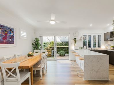 2/9 Harrison Street, Rockingham WA 6168