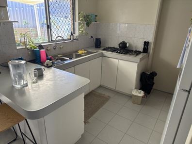 6/6 Pinewood Avenue, Kardinya WA 6163