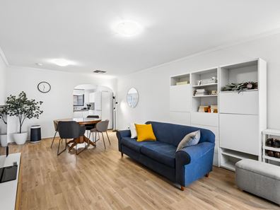 4/28 Leonora Street, Como WA 6152