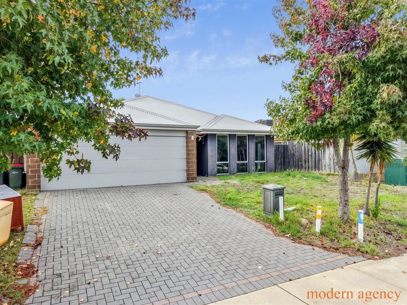 4 Aventurine parade, Wellard WA 6170